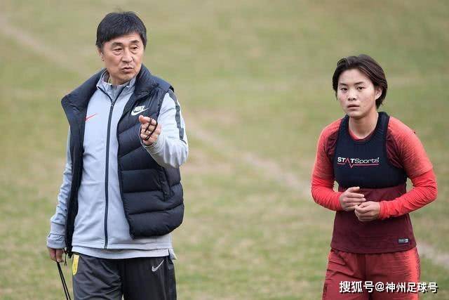 中国男篮惊险晋级世预赛第二阶段，杨瀚森表现低于预期
